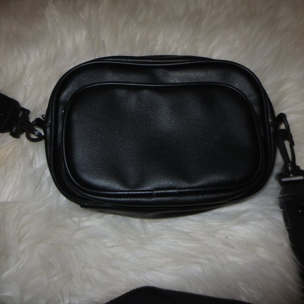 Wild Fable Shoulder Bag Includes Bonus Checkered Pouch